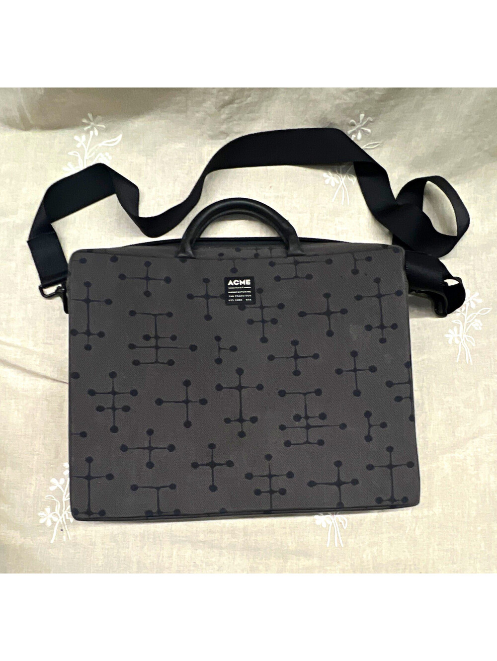ACME 15in Nylon Laptop Shoulder/Messenger Bag Gray/Black Geometric Zip Strap